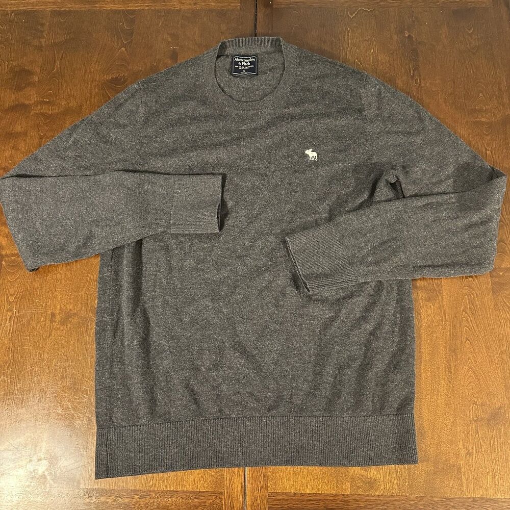 Abercrombie And Fitch Charcoal Men’s Crewneck Sweater - Size Medium